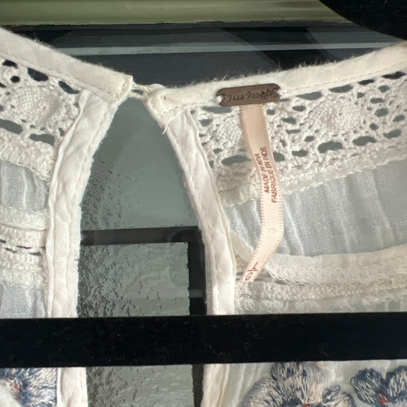 Dress - Picture 6 of 7